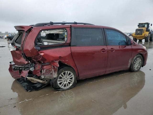 2014 Toyota Sienna XLE