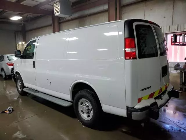 2020 Chevrolet Express G2500