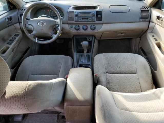 2004 Toyota Camry LE