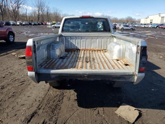 2002 Nissan Frontier King Cab XE