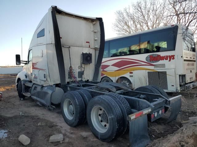 2017 Kenworth T680 Semi Truck