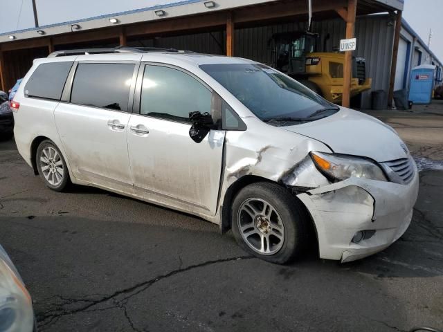 2012 Toyota Sienna XLE