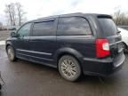 2013 Chrysler Town & Country Touring L