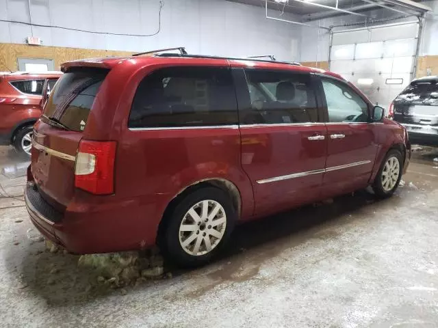 2012 Chrysler Town & Country Touring L