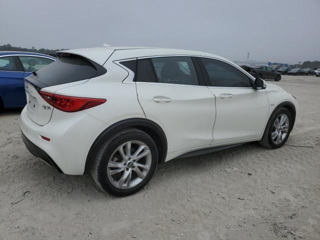 2017 Infiniti QX30 Base