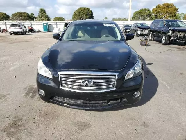 2012 Infiniti M37