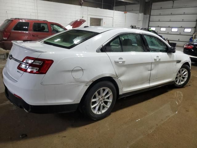 2014 Ford Taurus SE