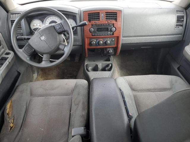 2005 Dodge Dakota Quad SLT