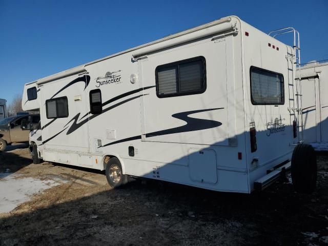 2005 Ford Econoline E450 Super Duty Cutaway Van