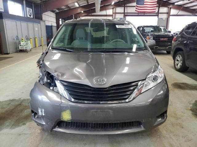 2012 Toyota Sienna LE