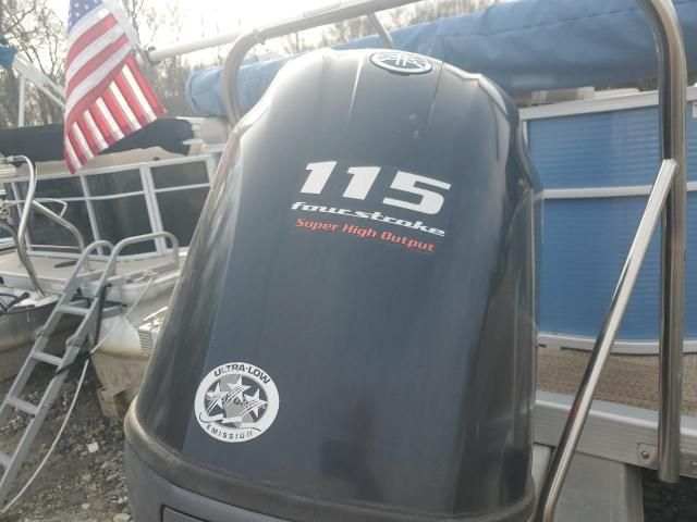 2018 Bennington Marine Boat