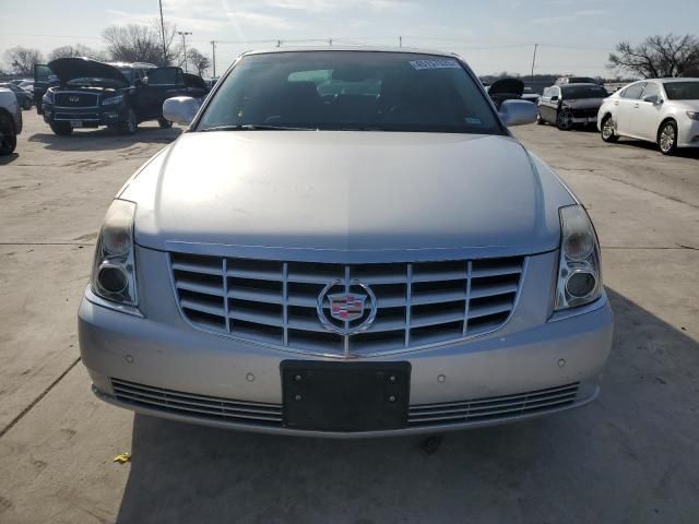 2010 Cadillac DTS Luxury Collection