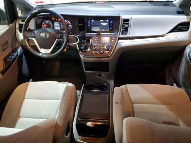 2015 Toyota Sienna LE