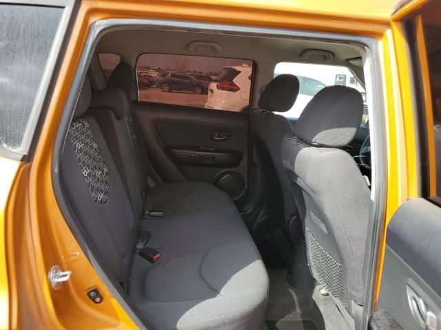 2011 KIA Soul +