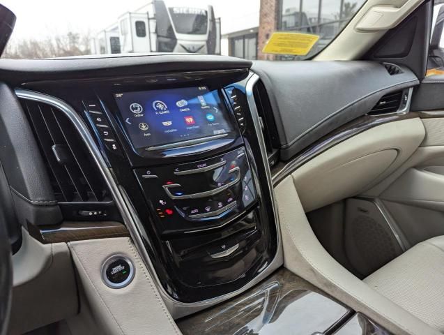 2018 Cadillac Escalade Luxury