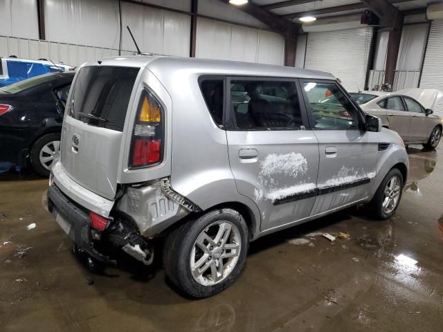 2010 KIA Soul +