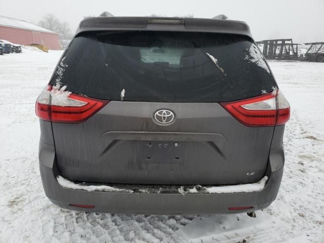 2015 Toyota Sienna LE