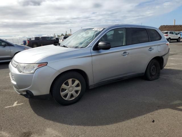 2014 Mitsubishi Outlander ES