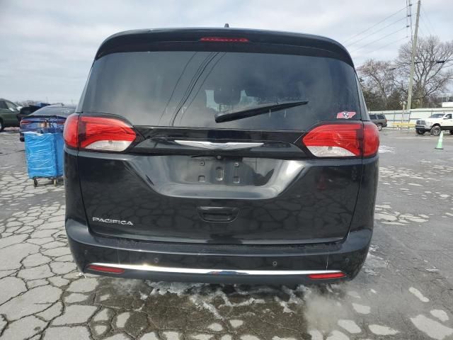 2017 Chrysler Pacifica Touring L Plus