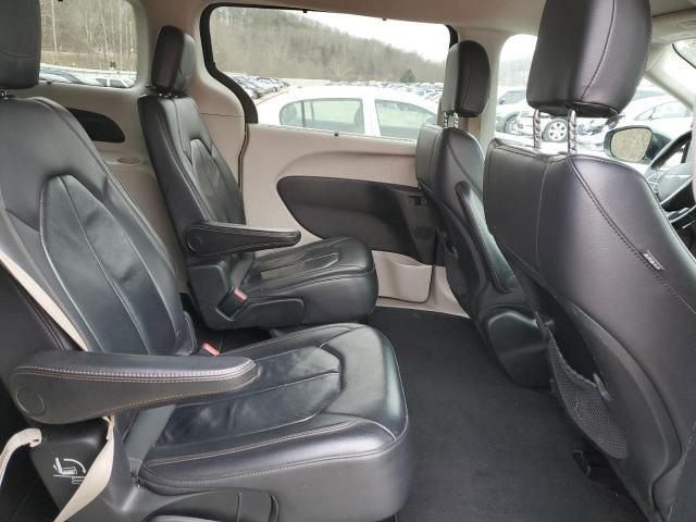 2017 Chrysler Pacifica Touring L