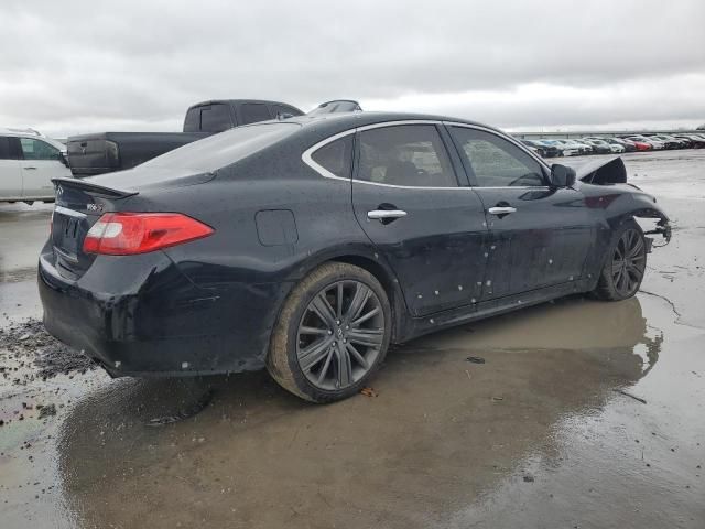 2011 Infiniti M56