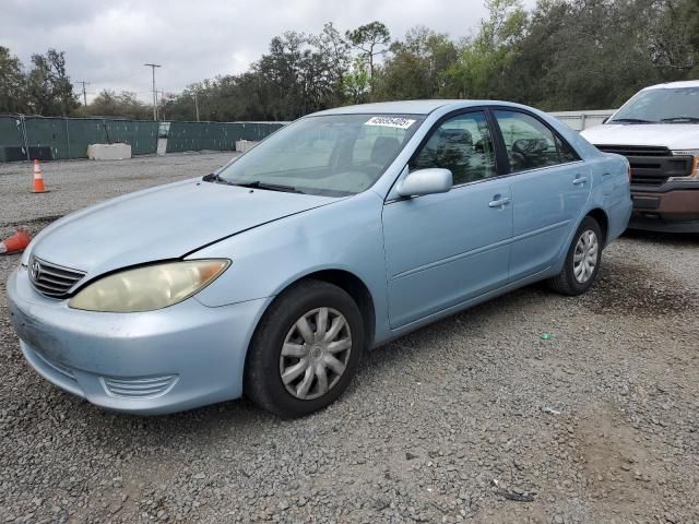 2005 Toyota Camry LE