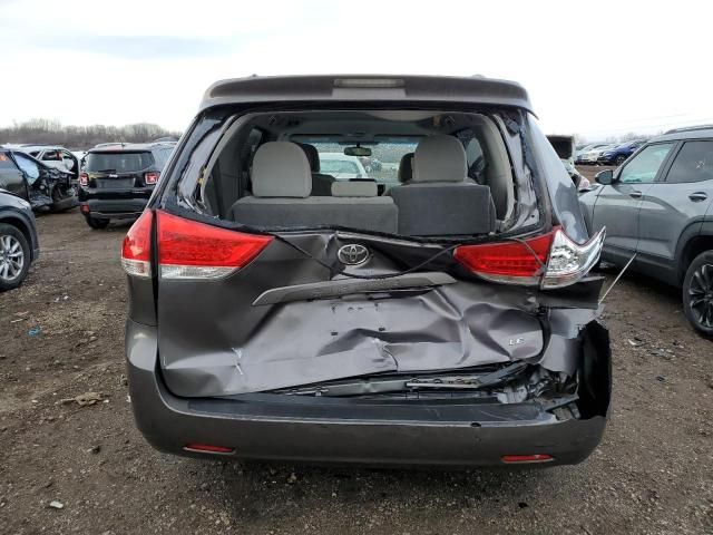 2011 Toyota Sienna LE