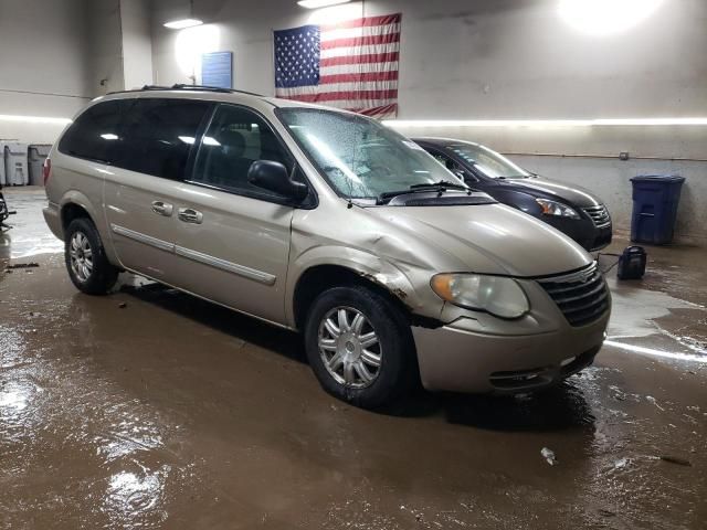 2006 Chrysler Town & Country Touring