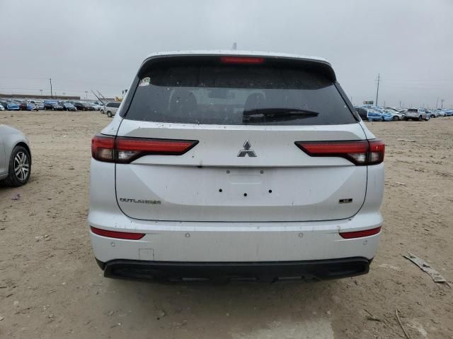 2023 Mitsubishi Outlander SE