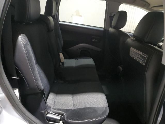 2011 Mitsubishi Outlander SE