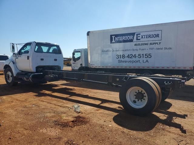 2013 Ford F-750 Truck Cab AND Chassis