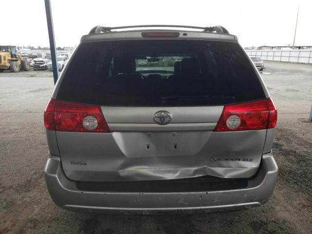 2008 Toyota Sienna XLE