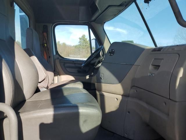 2014 Freightliner Cascadia 125