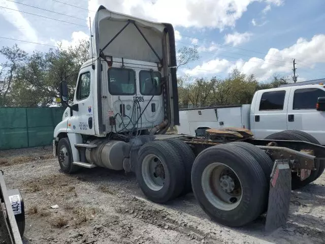 2017 Freightliner Cascadia 125