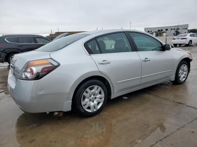 2010 Nissan Altima Base