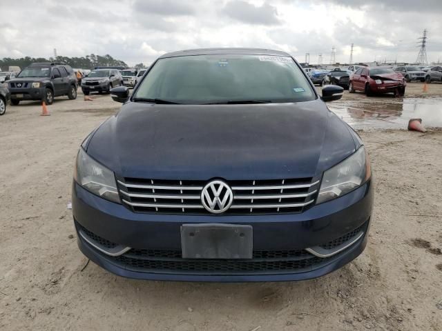 2013 Volkswagen Passat SE