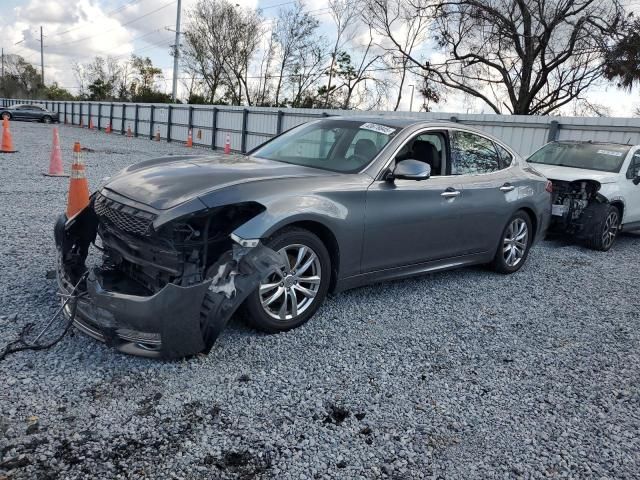 2017 Infiniti Q70 3.7