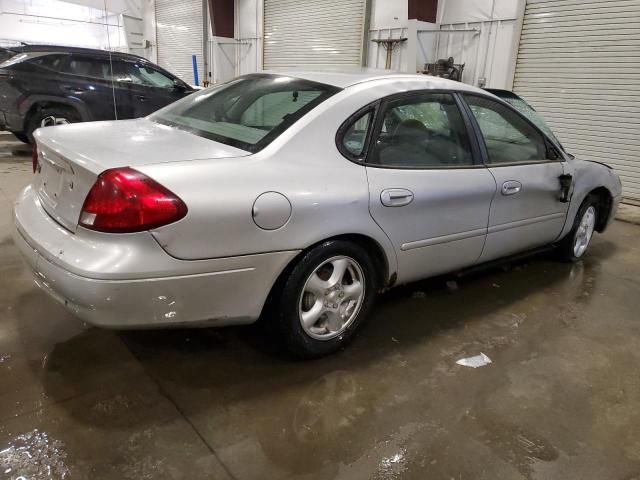 2002 Ford Taurus SE