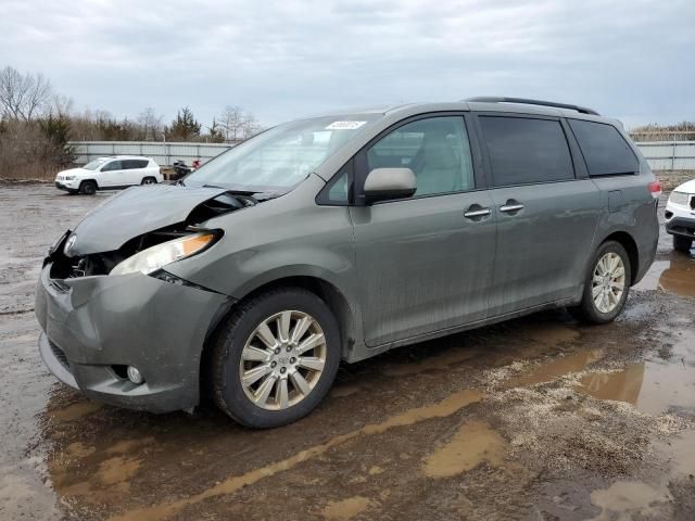 2011 Toyota Sienna XLE