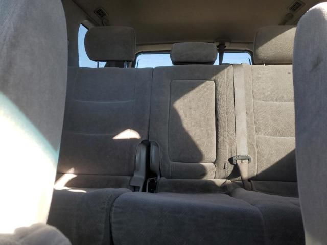 2003 Toyota Sequoia SR5