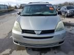 2004 Toyota Sienna CE