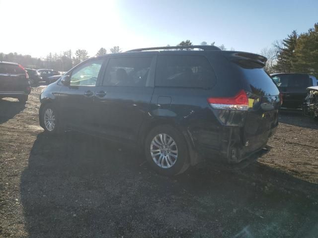 2011 Toyota Sienna XLE