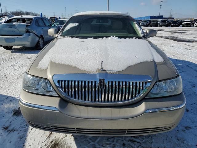 2006 Lincoln Town Car Signature