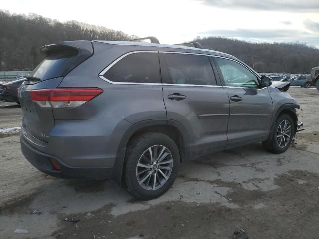 2019 Toyota Highlander SE