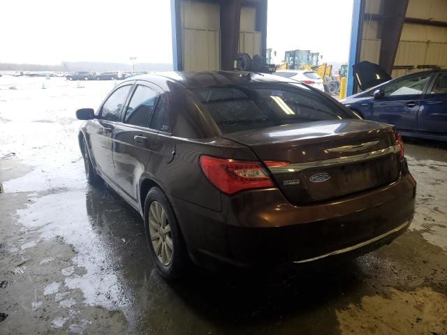 2013 Chrysler 200 Touring