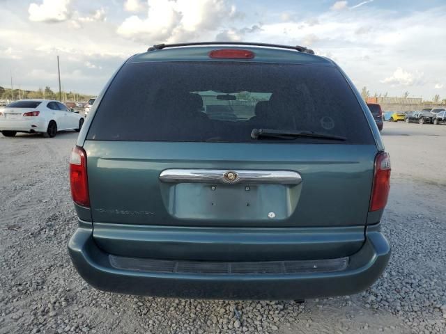 2007 Chrysler Town & Country LX