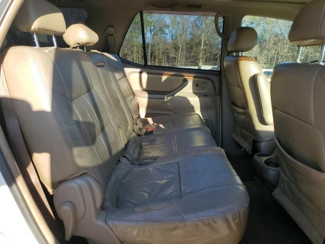 2004 Toyota Sequoia SR5