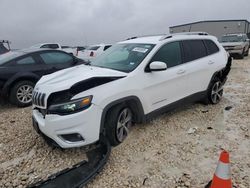 Carros salvage sin ofertas aún a la venta en subasta: 2019 Jeep Cherokee Limited