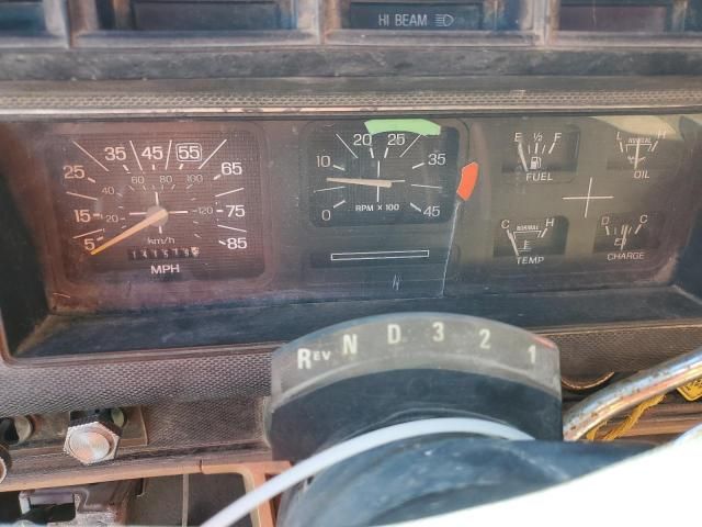 1985 Ford F700