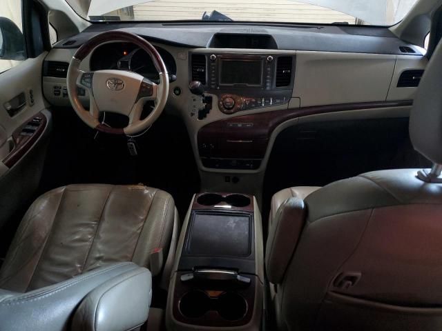 2013 Toyota Sienna XLE